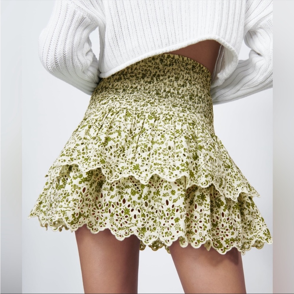 Zara Stretch Floral Ruffle Skirt sz XS
